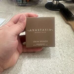 NWT  Warm Tan Anastasia Beverly Hills Cream Bronzer
